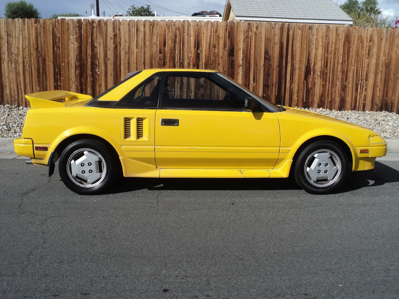 1986 TOYOTA MR2