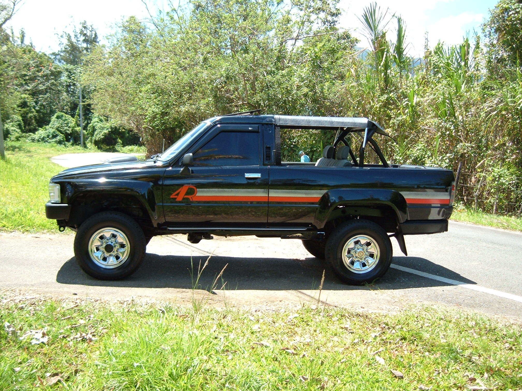 1988 TOYOTA 4-RUNNER