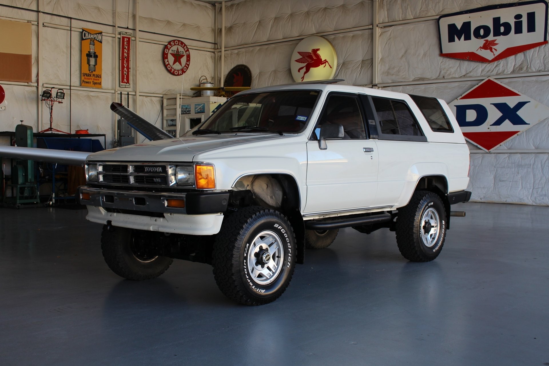 1989 TOYOTA 4-RUNNER