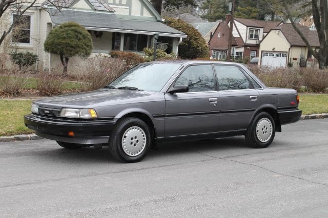 1990 TOYOTA CAMRY