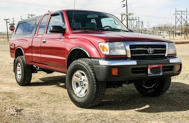 2000 TOYOTA TACOMA