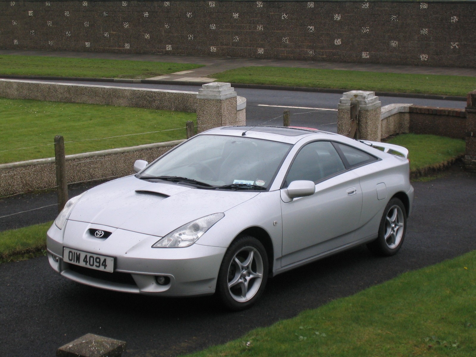 2001 TOYOTA CELICA