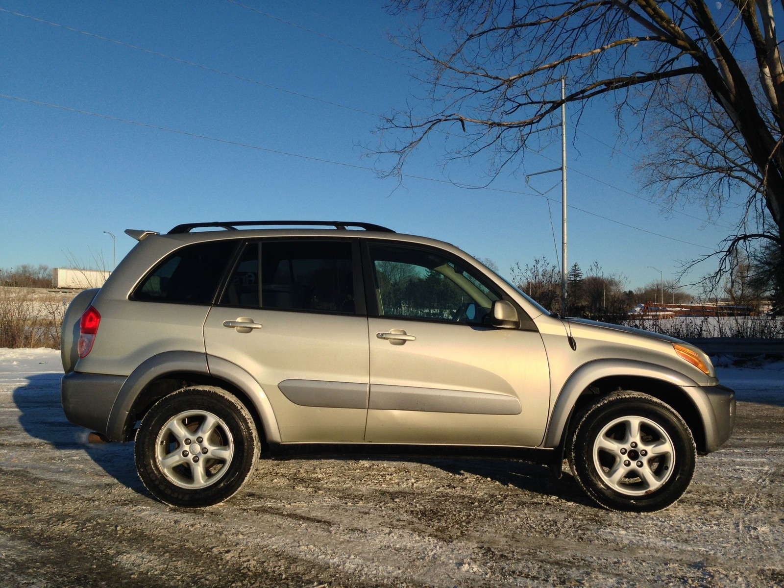 2001 TOYOTA RAV4