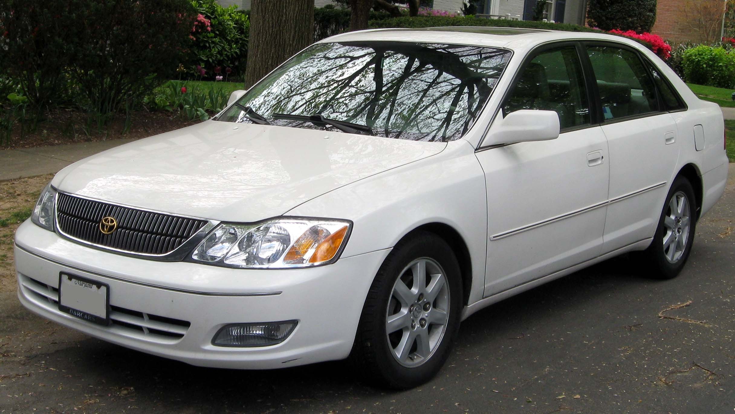 2002 TOYOTA AVALON