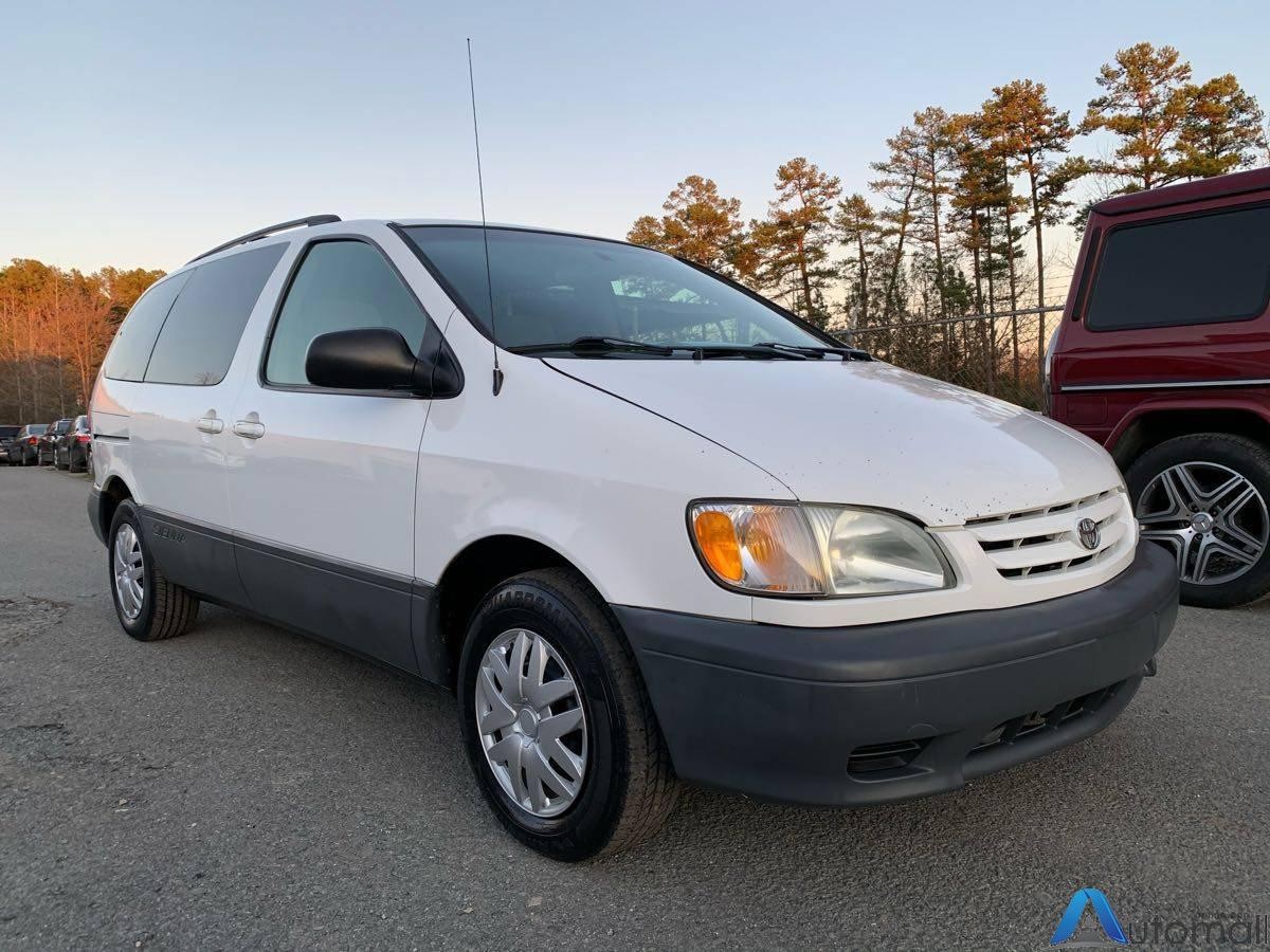 2002 TOYOTA SIENNA