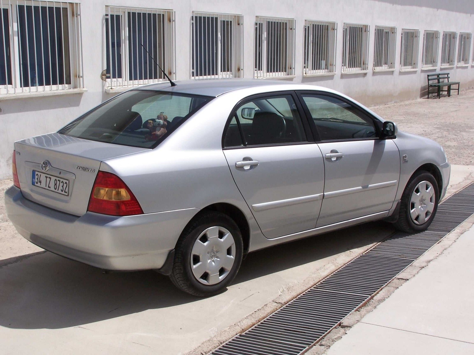 2003 TOYOTA COROLLA