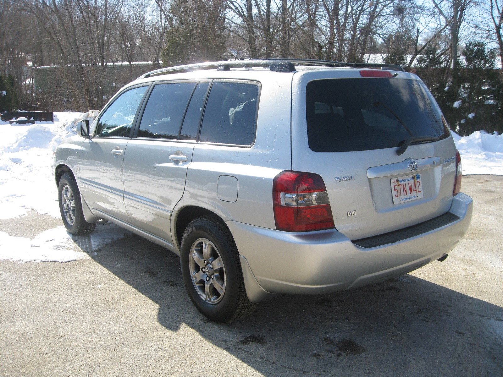 2004 TOYOTA HIGHLANDER