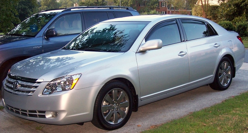 2007 TOYOTA AVALON