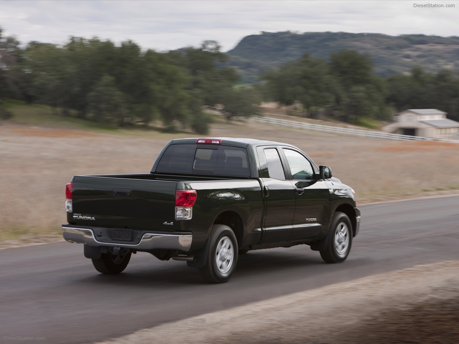 2010 TOYOTA TUNDRA