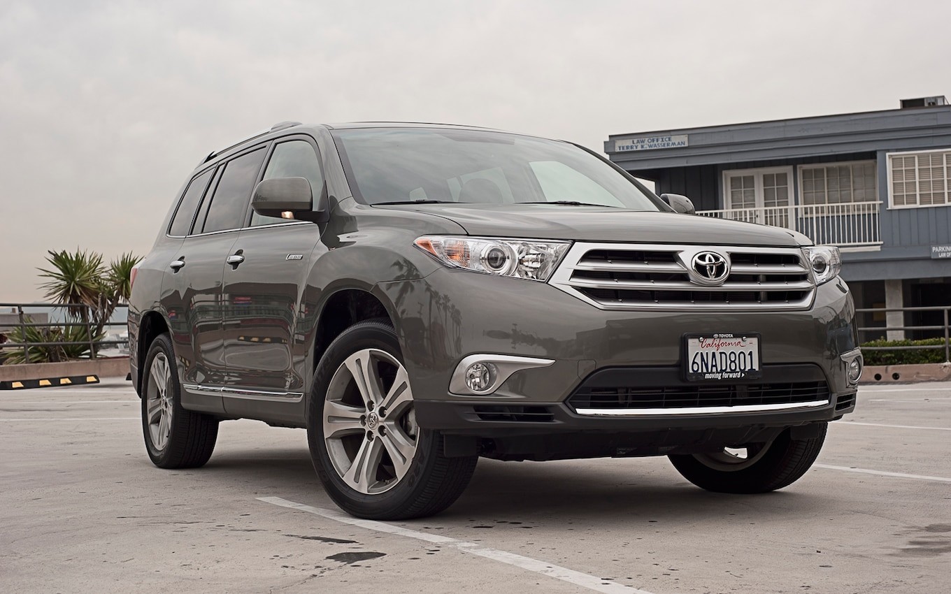 2011 TOYOTA HIGHLANDER