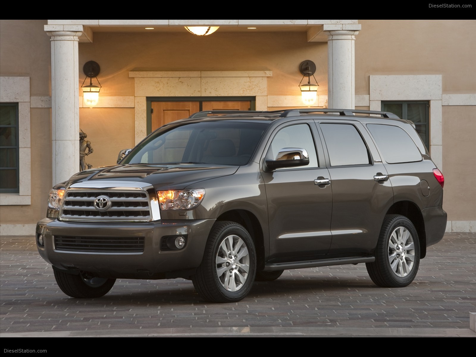 2011 TOYOTA SEQUOIA