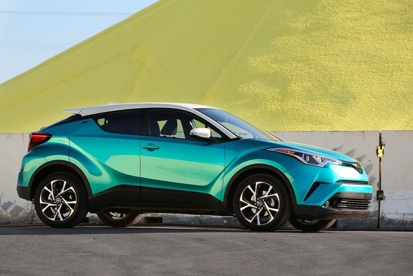 2018 TOYOTA C-HR