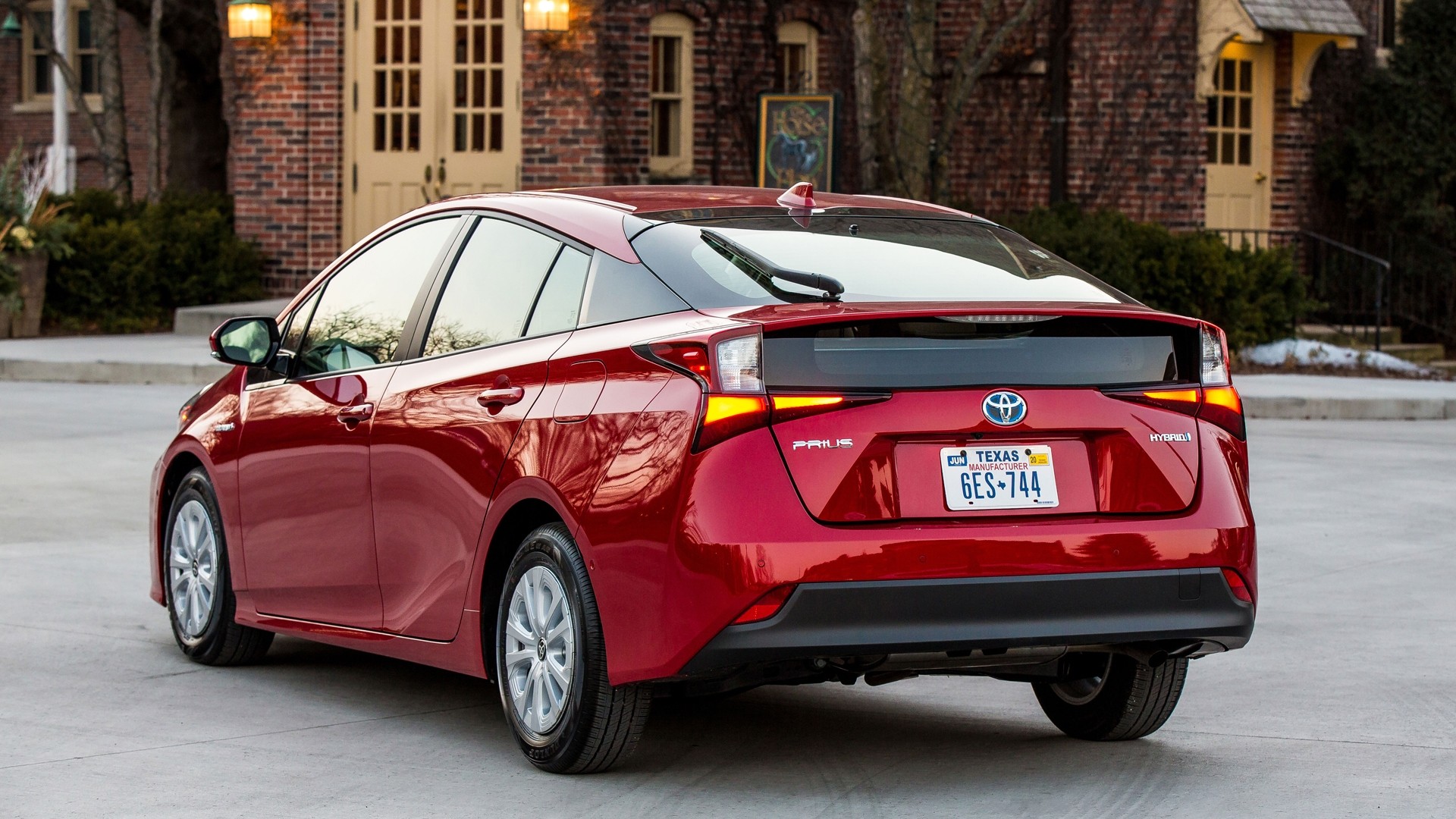 2020 TOYOTA PRIUS