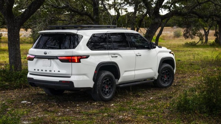 2024 TOYOTA SEQUOIA
