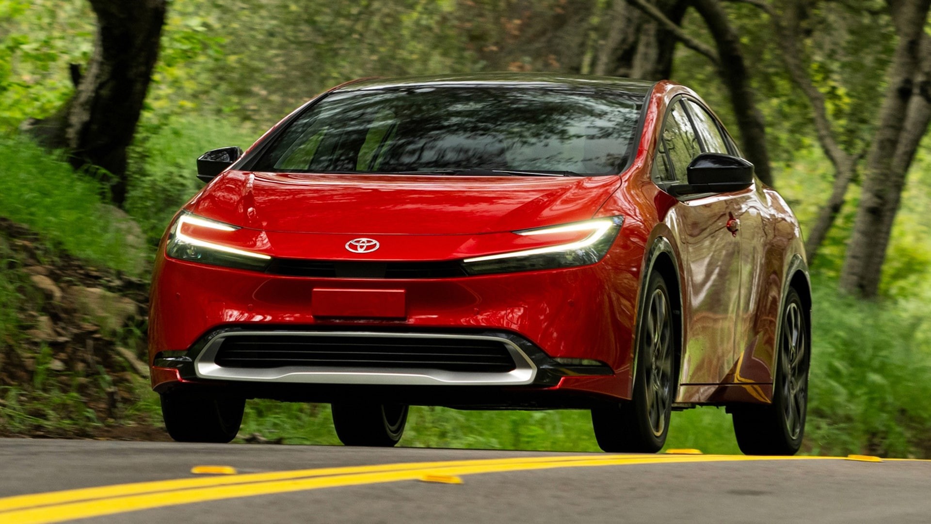 2025 TOYOTA PRIUS