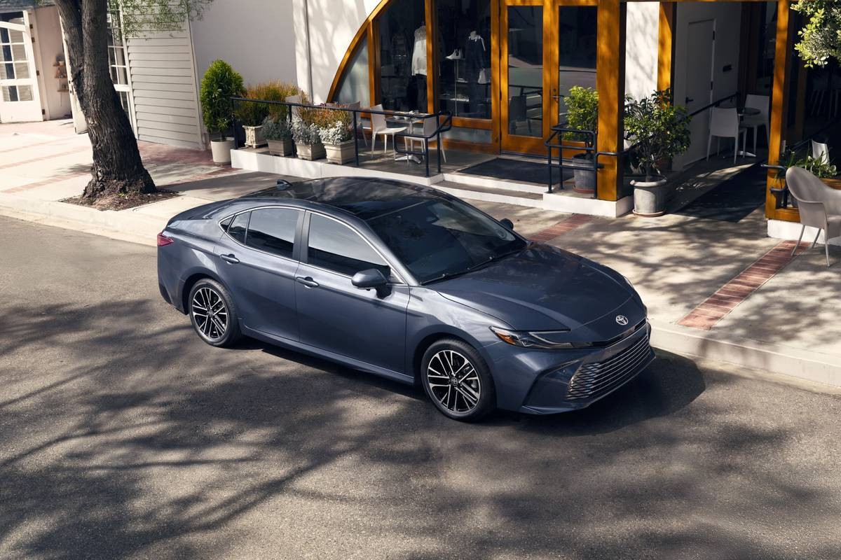 2026 TOYOTA CAMRY